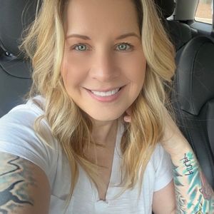 Meet your Posher, Carrie